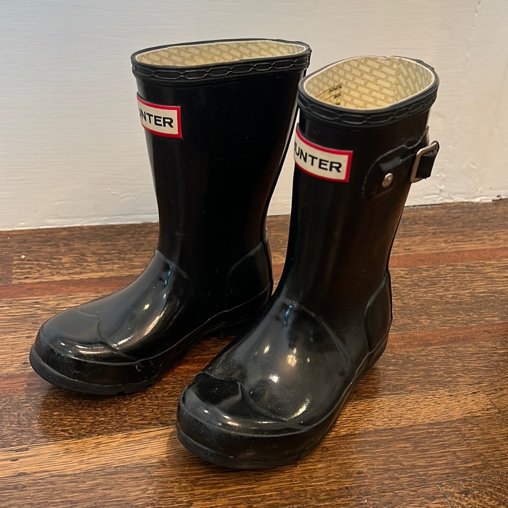 Kids Hunter Rain Boots - black - gently used